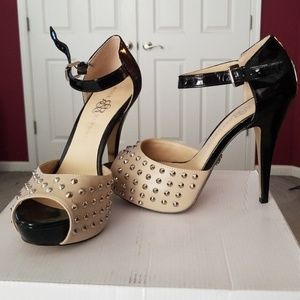 Rock & Republic Heel